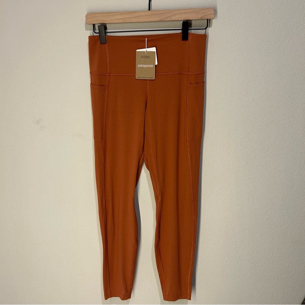 Patagonia W's Maipo 7/8 Stash Tights Burl Red Size Medium NWT - Picture 3 of 5